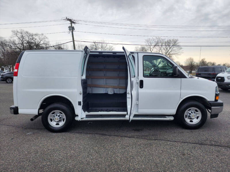 2024 Chevrolet Express 2500