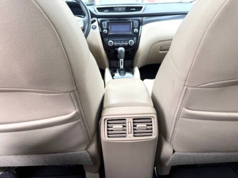 2016 Nissan Rogue SL