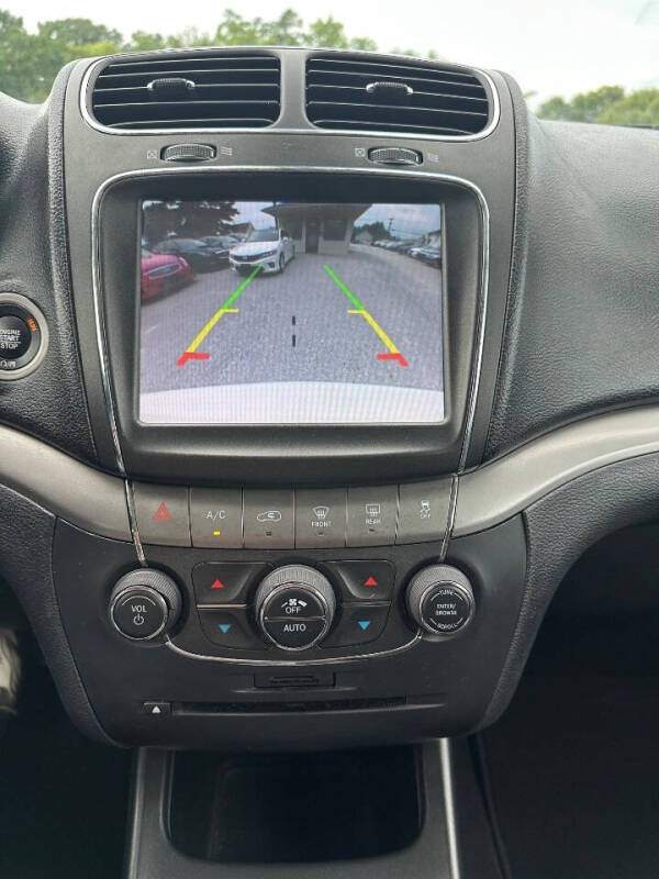 2018 Dodge Journey Crossroad