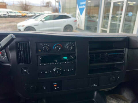 2024 GMC Savana 2500
