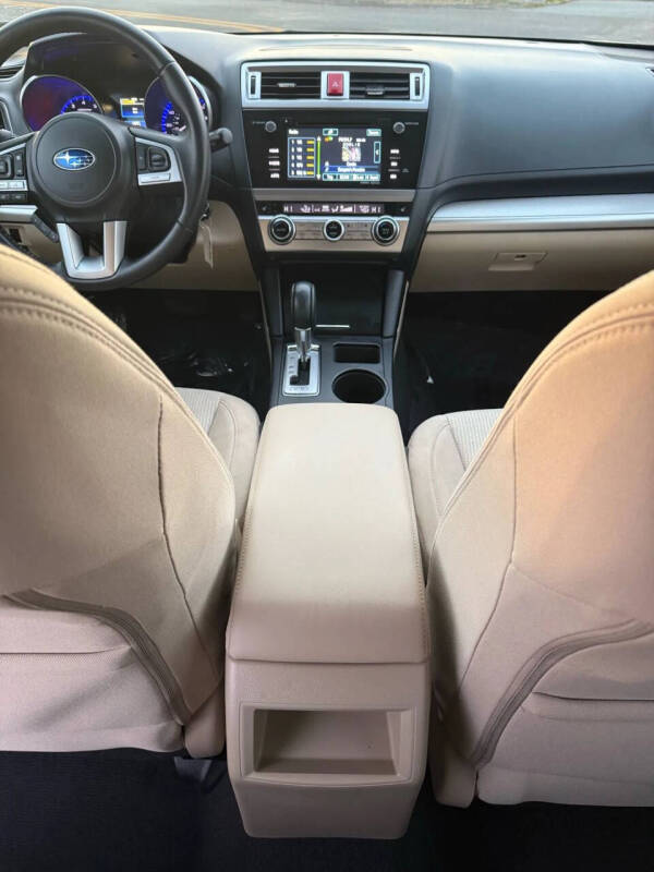 2017 Subaru Outback 2.5i Premium