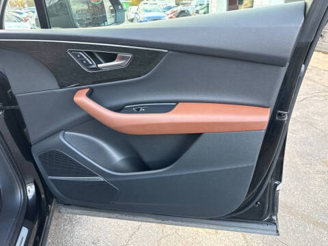 2022 Audi Q7 quattro Premium Plus 55 TFSI