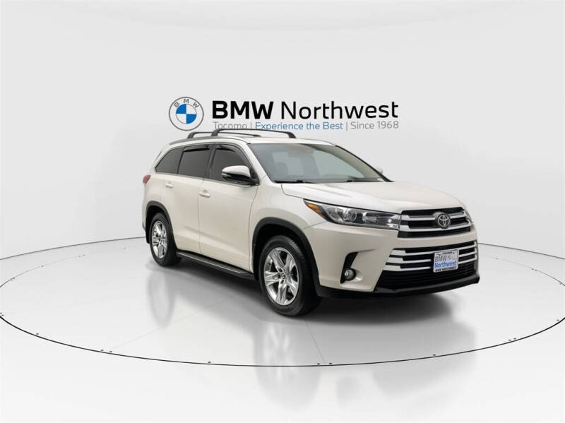2017 Toyota Highlander