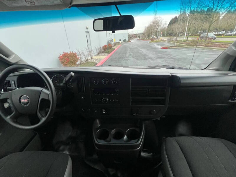 2020 GMC Savana 2500