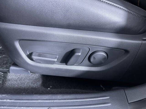 2025 Mazda CX-50 Hybrid Premium Plus