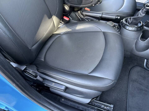 2015 MINI Hardtop 4 Door Cooper