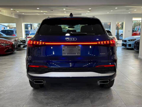 2025 Audi Q5 quattro Premium TFSI