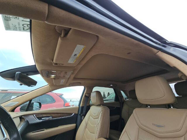 2022 Cadillac XT5 Premium Luxury