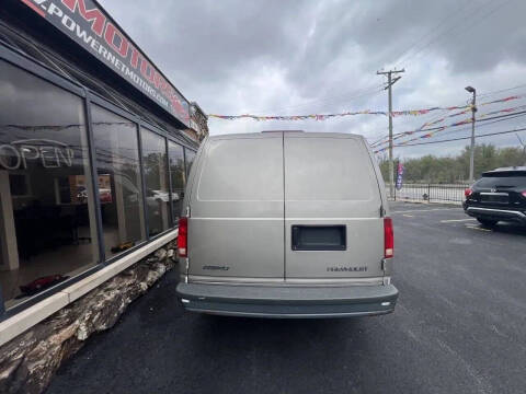 2005 Chevrolet Astro