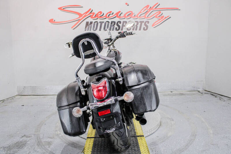 2011 Yamaha V-Star 950 Tourer