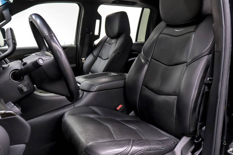 2018 Cadillac Escalade ESV Platinum