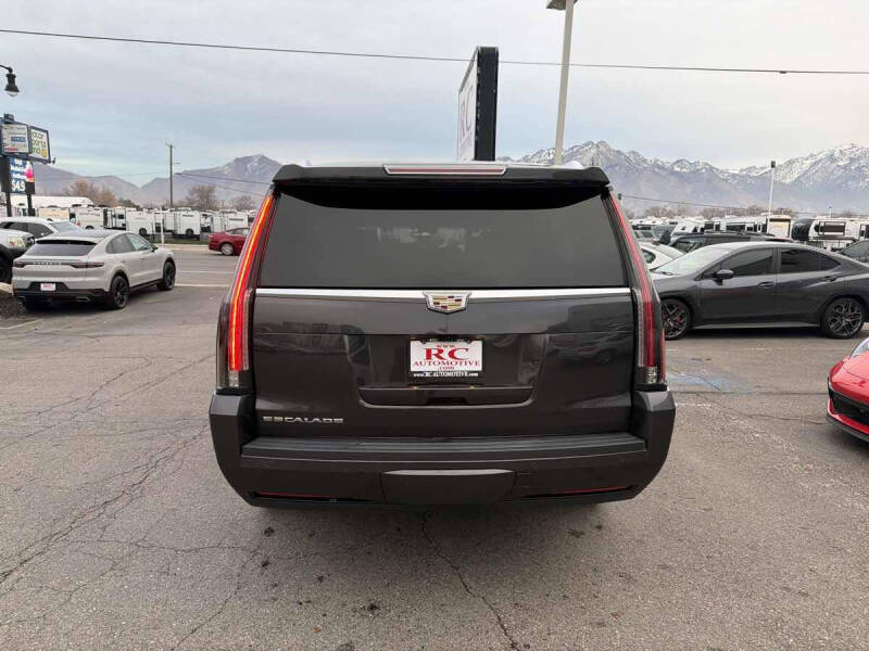 2018 Cadillac Escalade ESV Premium Luxury