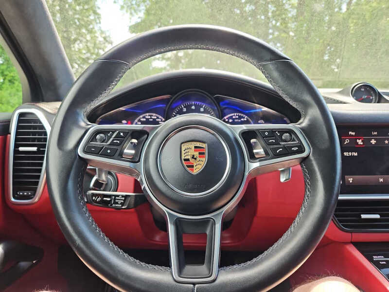 2023 Porsche Cayenne GTS