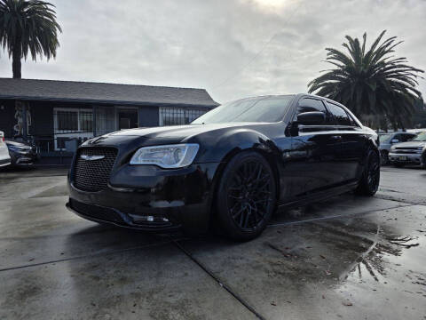 2017 Chrysler 300 C
