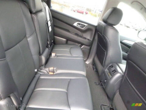 2016 Nissan Pathfinder SL