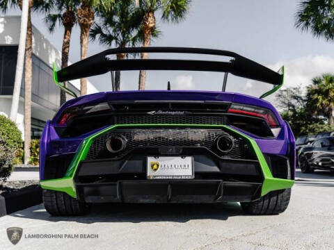 2024 Lamborghini Huracan STO