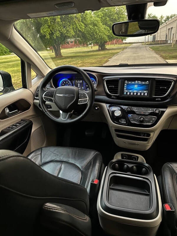2018 Chrysler Pacifica Touring L