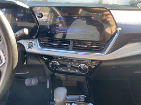 2024 Chevrolet Trax LT