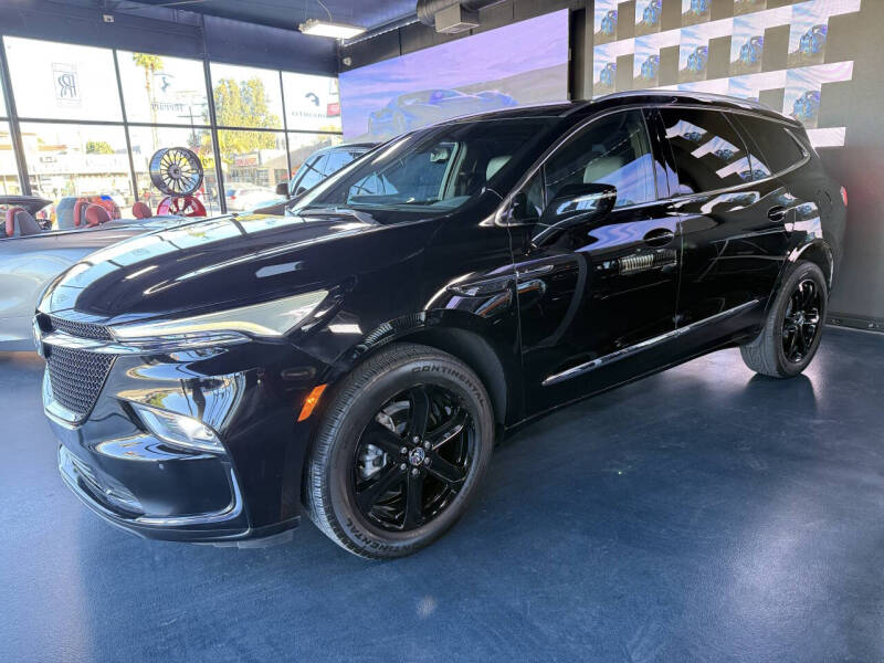2023 Buick Enclave Essence