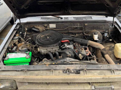 1988 Mazda B2200