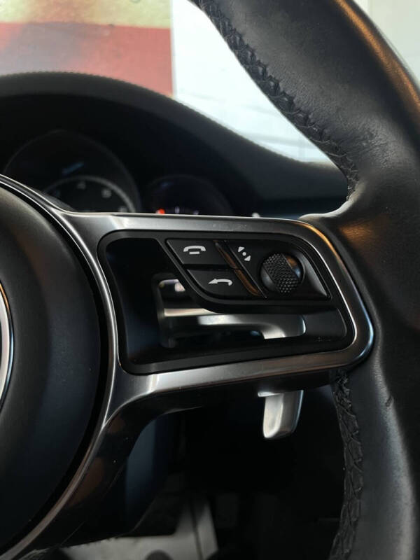 2016 Porsche Macan Turbo