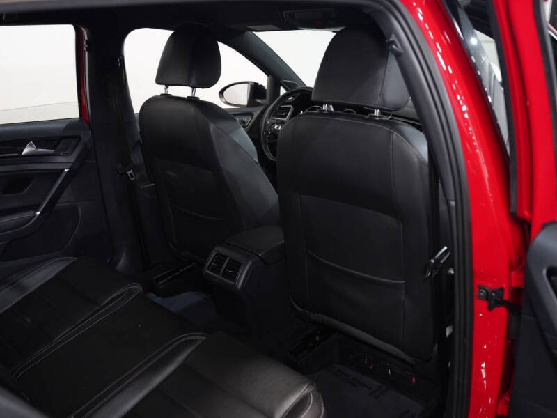 2016 Volkswagen Golf R 4Motion