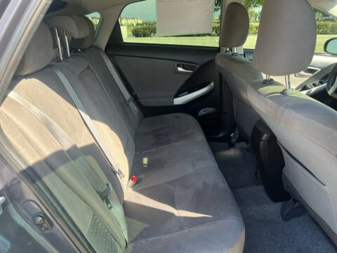 2015 Toyota Prius Two