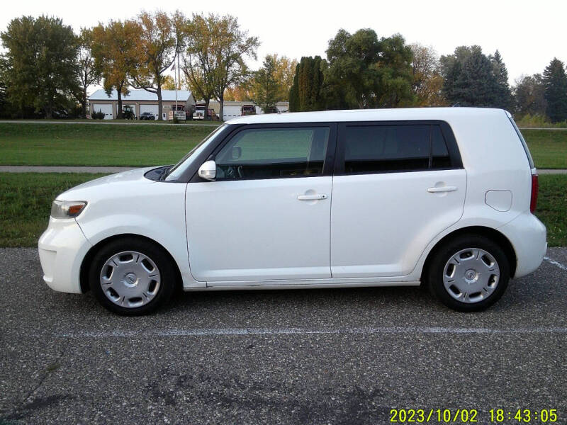 2008 Scion xB Base photo 3