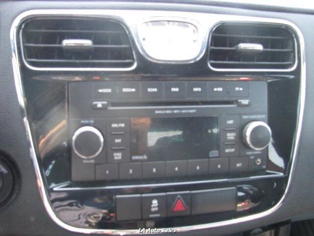 2013 Chrysler 200 Touring