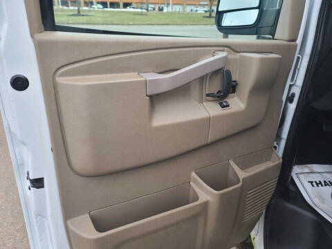 2017 GMC Savana 2500