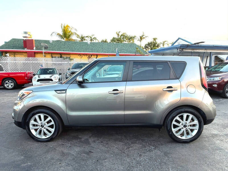 2019 Kia Soul +