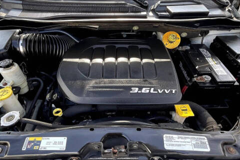 2016 Chrysler Town and Country Touring