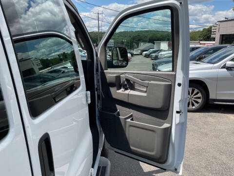 2023 Chevrolet Express 2500