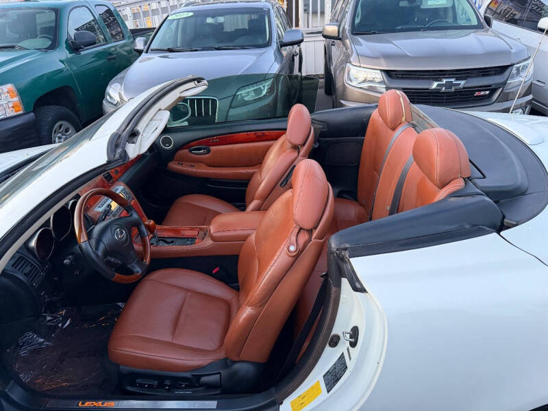 2004 Lexus SC 430
