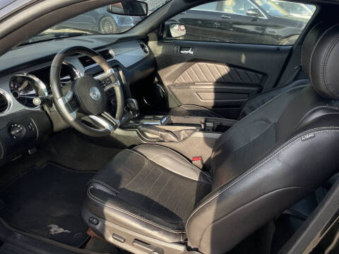 2012 Ford Mustang V6 Premium