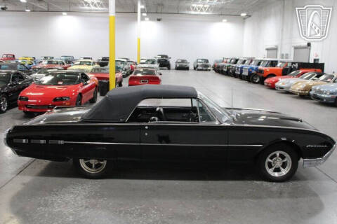 1962 Ford Thunderbird