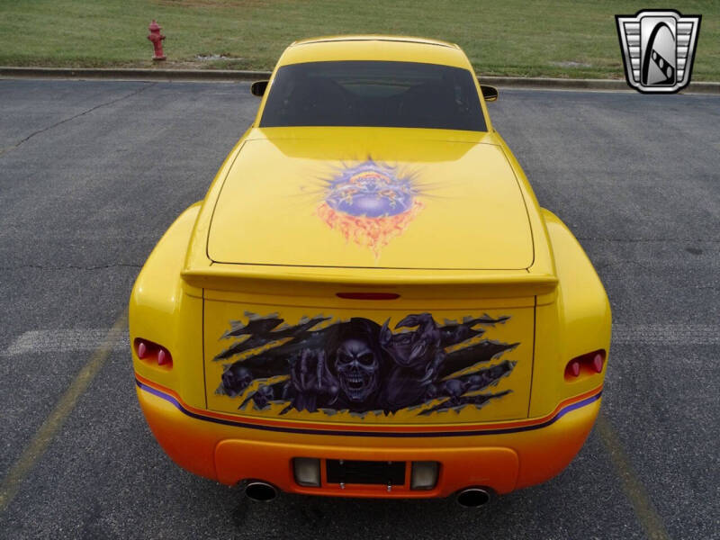 2004 Chevrolet SSR LS