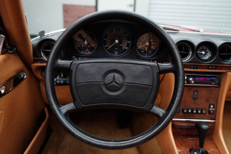 1986 Mercedes-Benz 560-Class 560 SL