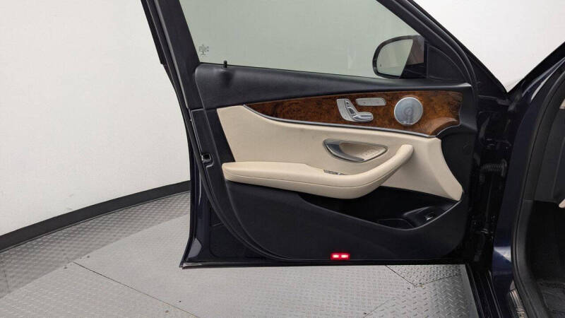 2018 Mercedes-Benz E-Class E 300