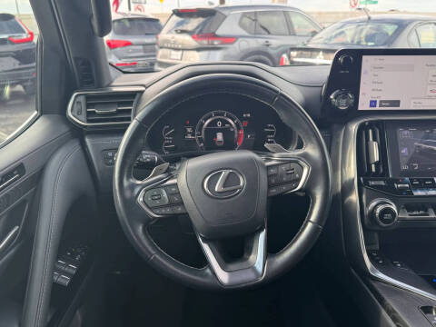 2023 Lexus LX 600 Premium