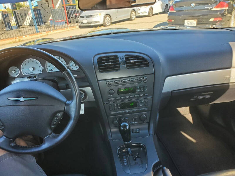 2005 Ford Thunderbird Deluxe