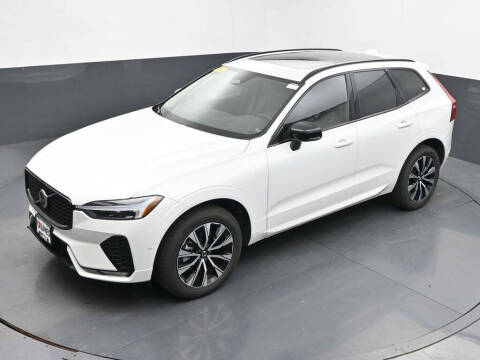 2025 Volvo XC60 B5 Plus Dark Theme