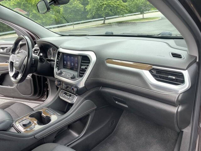 2020 GMC Acadia SLE