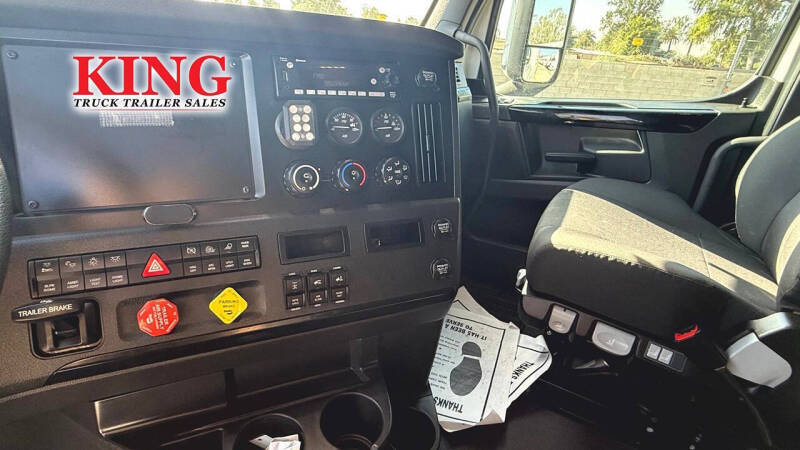 2024 Freightliner Cascadia