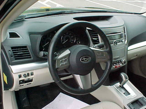 2010 Subaru Legacy 2.5i Premium