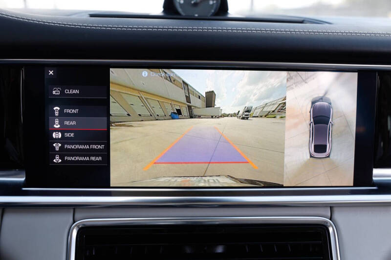 2020 Porsche Panamera