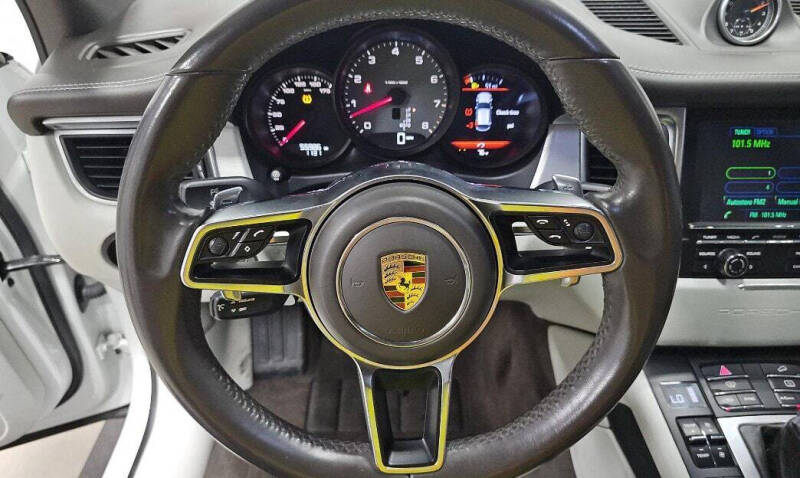 2016 Porsche Macan S