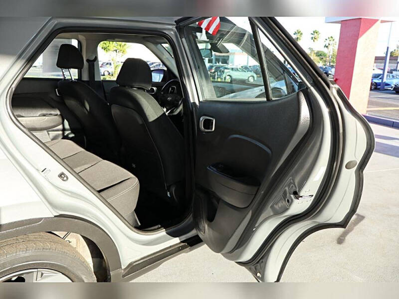 2021 Hyundai Venue SEL