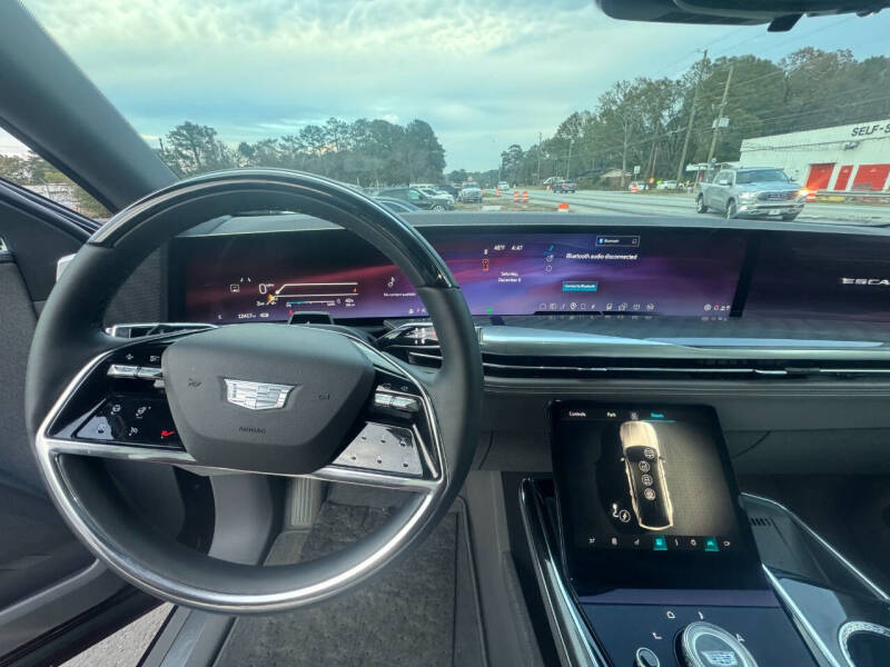 2025 Cadillac Escalade IQ Sport 1