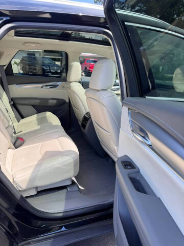2017 Cadillac XT5 Luxury